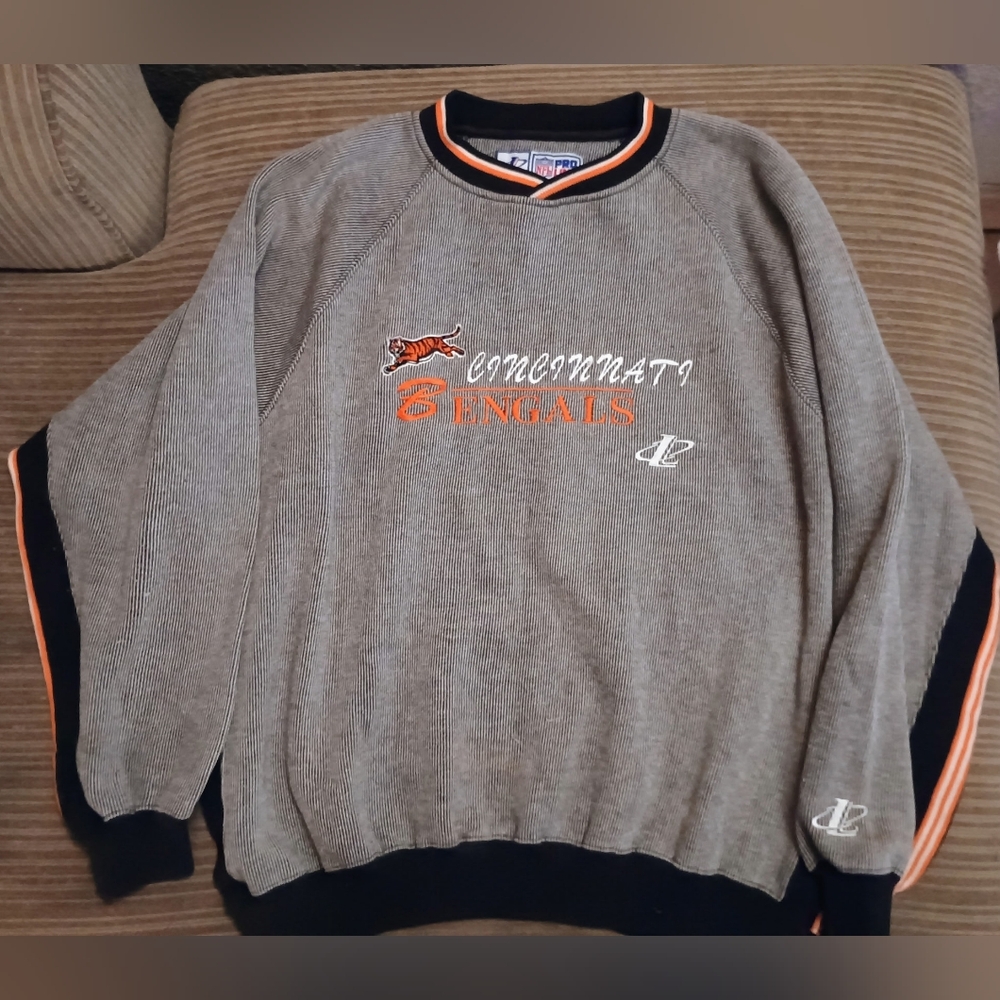 Logo Athena Cincinnati Bengals Crewneck Sweater - Tan and Black